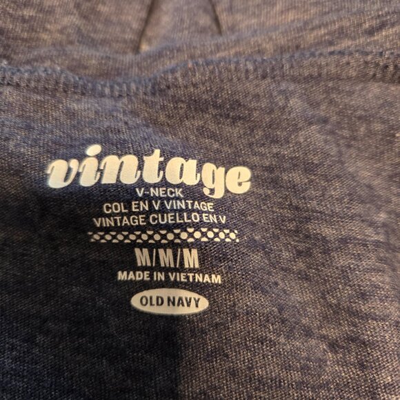 BUNDLE ALRERT! Old Navy Vintage V-neck T-shirts-3 Tops - 1 PRICE - BUNDLE WOW!!! - Picture 9 of 9